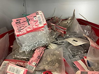 Metalen kasten met diverse schroeven (4x) - afbeelding 7 van  16