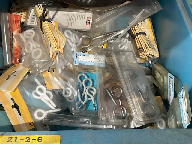 Metalen kasten met inhoud (2x) - afbeelding 2 van  13