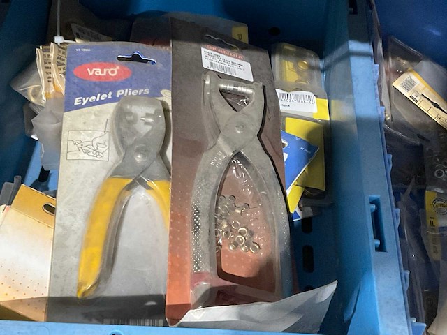 Metalen kasten met inhoud (2x) - afbeelding 5 van  13