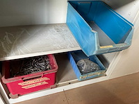Metalen kasten met inhoud (4x) - afbeelding 6 van  20
