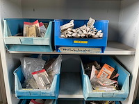 Metalen kasten met inhoud (4x) - afbeelding 8 van  20