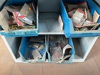 Metalen kasten met inhoud (4x) - afbeelding 10 van  20