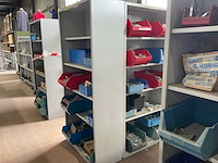 Metalen kasten met inhoud (4x) - afbeelding 1 van  18
