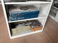 Metalen kasten met inhoud (4x) - afbeelding 5 van  8
