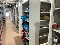 Metalen kasten met werkkleding (4x) - afbeelding 1 van  5