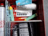 Metalen koffer met bandenreparatie materiaal, o.a. remax - afbeelding 4 van  6