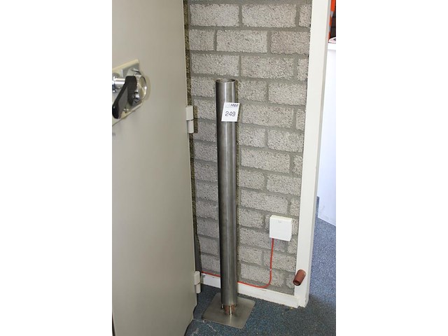 Metalen koffiecuphouder hoogte 105 cm. - afbeelding 2 van  2