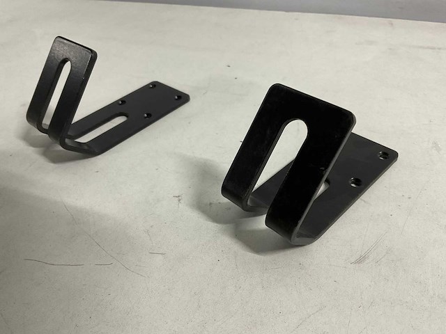 Metalen laadpaal kabelhouders (27x) - afbeelding 1 van  1