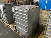 Metalen ladeblok met inhoud - afbeelding 1 van  6