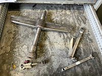 Metalen ladeblok met inhoud - afbeelding 5 van  6