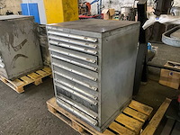 Metalen ladeblok met inhoud - afbeelding 1 van  10