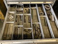 Metalen ladeblok met inhoud - afbeelding 8 van  10