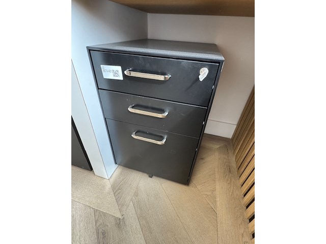 Metalen ladekast - afbeelding 1 van  4