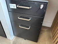 Metalen ladekast - afbeelding 1 van  4