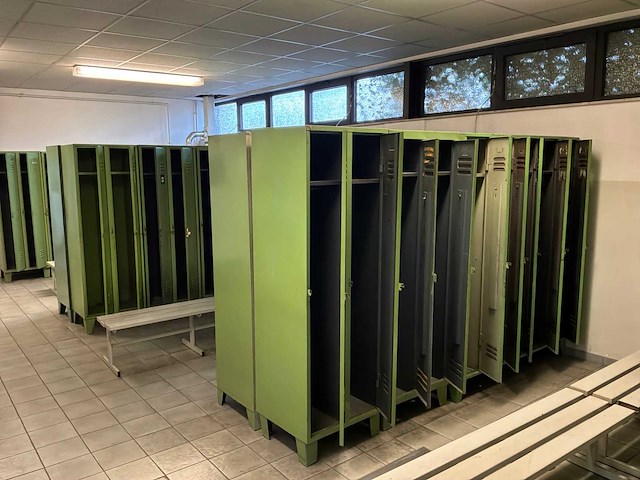 Metalen lockerkasten (24x) - afbeelding 2 van  6