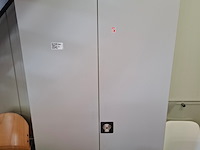 Metalen magazijnkast - afbeelding 2 van  2