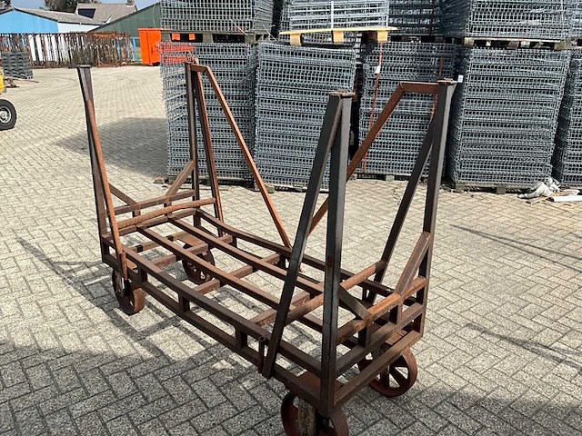 Metalen materiaal kar - afbeelding 2 van  7