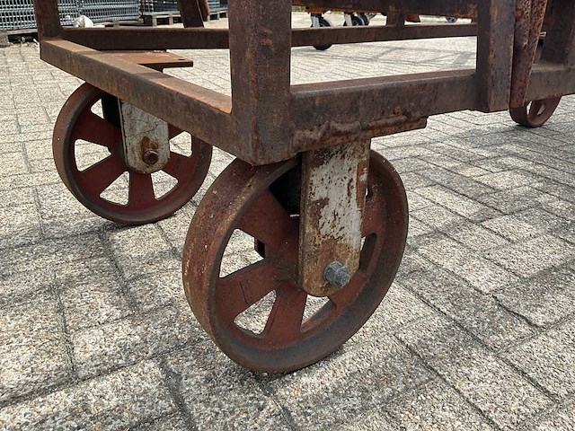 Metalen materiaal kar - afbeelding 6 van  7