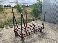 Metalen materiaal kar - afbeelding 1 van  3