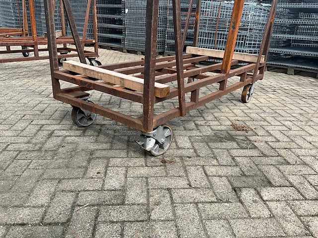 Metalen materiaal kar - afbeelding 3 van  3