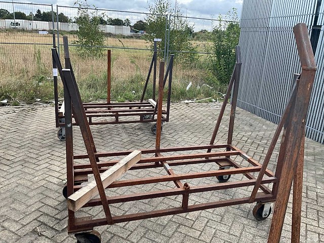 Metalen materiaal kar - afbeelding 2 van  5