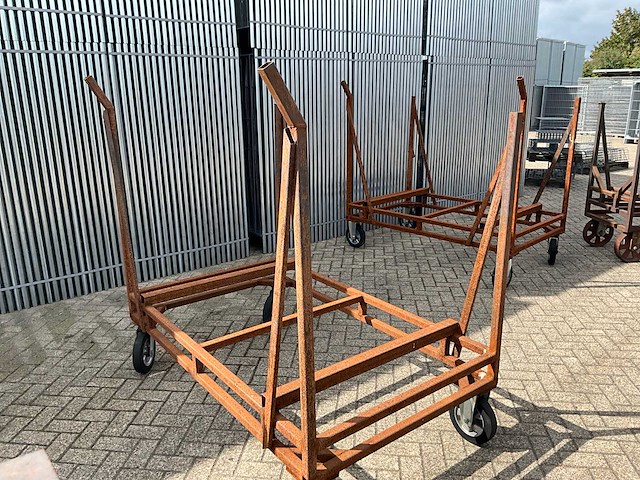 Metalen materiaal kar - afbeelding 4 van  4