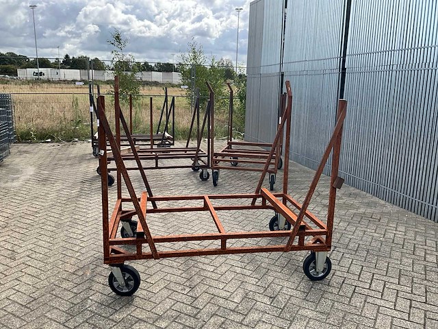 Metalen materiaal kar - afbeelding 1 van  5