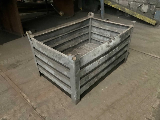 Metalen materiaalbak (125x) - afbeelding 1 van  8