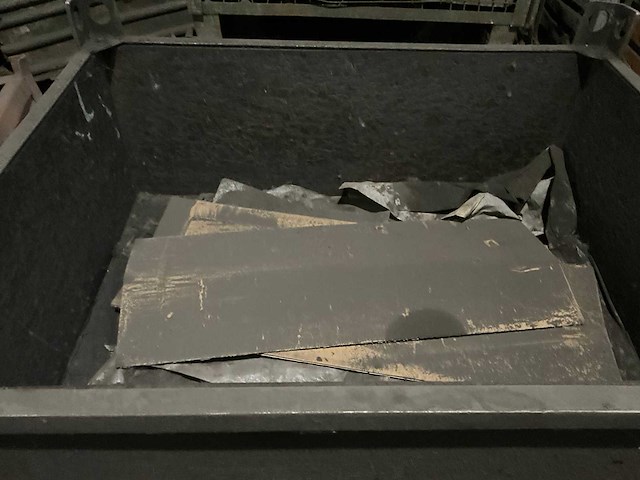 Metalen materiaalbak - afbeelding 11 van  11