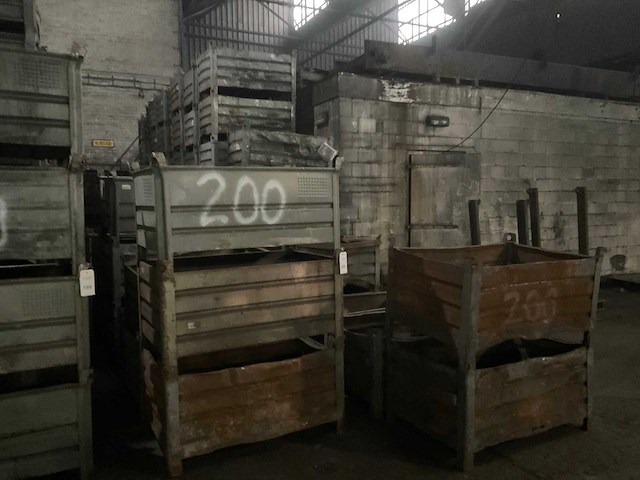 Metalen materiaalbak - afbeelding 3 van  10