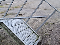 Metalen noodtrap met bordes 15 treeds met bordes - afbeelding 4 van  6
