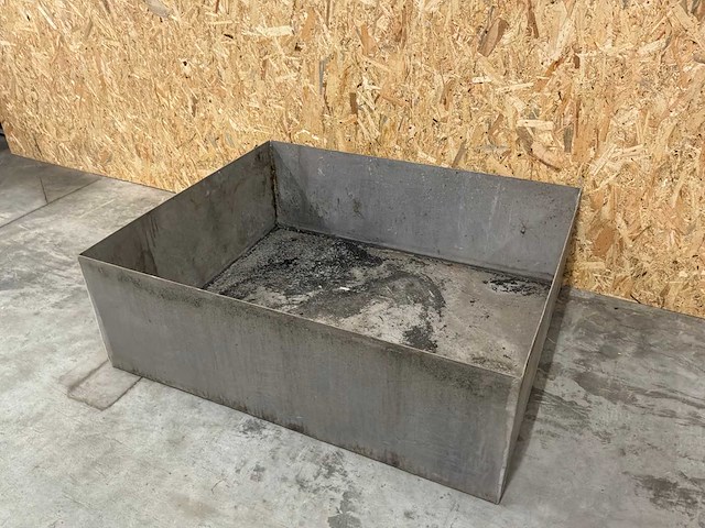 Metalen olie opvangbak - afbeelding 1 van  4