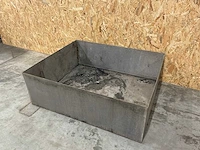 Metalen olie opvangbak - afbeelding 2 van  7