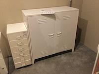 Metalen opbergmeubels (2x) - afbeelding 1 van  3