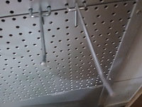 Metalen ophanghaken van metalen gatenwandrek - afbeelding 3 van  5