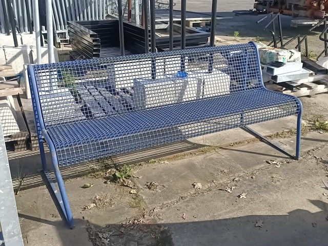 Metalen parkbank - afbeelding 3 van  3