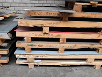 Metalen plaatwerk op 7 pallets w.o. traanplaat, zincor 1,5-3 mm en rvs 5 mm. - afbeelding 3 van  3