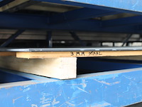 Metalen plaatwerk w.o. staalnetten, 5x rvs 2mm en 16x staal 3,4 en 5mm en dibond in rechterstellingsdeel. ... - afbeelding 4 van  6