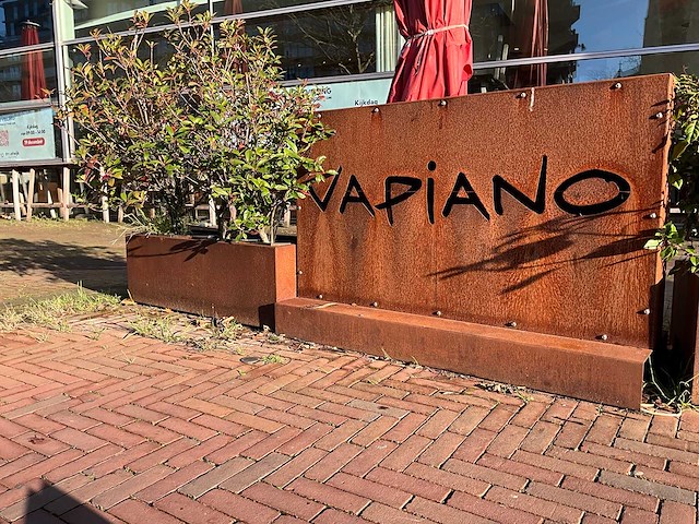 Metalen plantenbak & terrasafscheiding - afbeelding 1 van  6