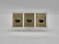 Metalen pokémon charizard kaarten in luxe acryl display - afbeelding 4 van  7