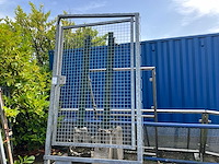 Metalen poort