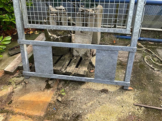 Metalen poort - afbeelding 3 van  5
