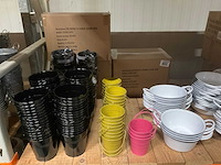 Metalen potten, schalen - afbeelding 15 van  31