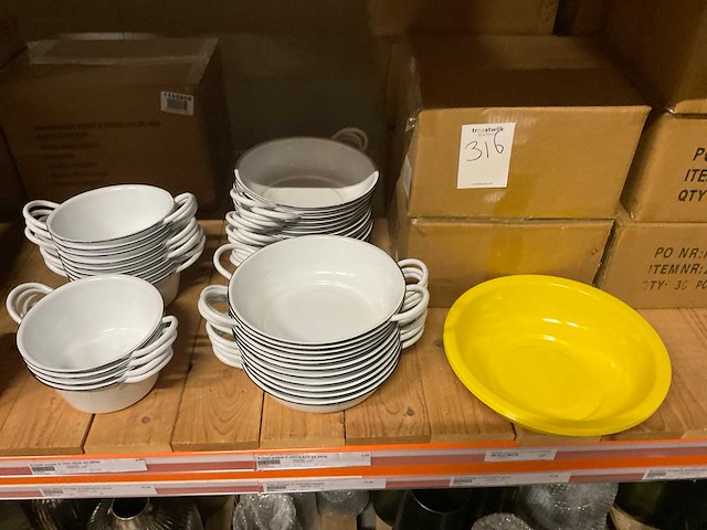 Metalen potten, schalen - afbeelding 19 van  31