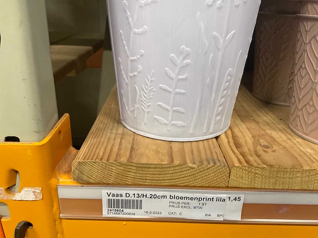 Metalen potten, schalen - afbeelding 28 van  31