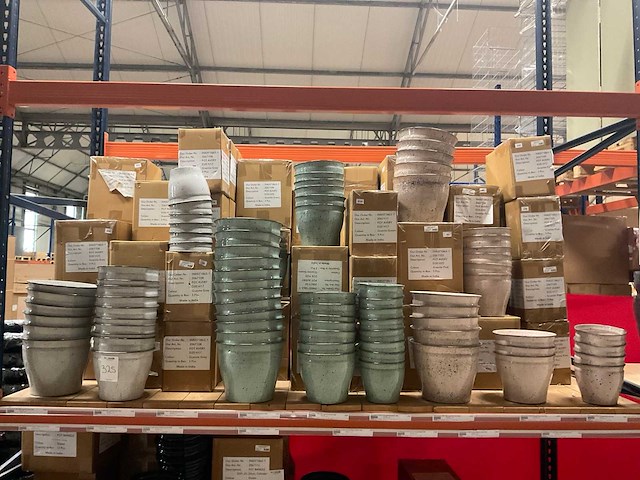 Metalen potten - afbeelding 11 van  18