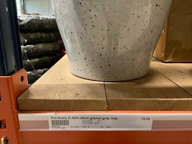 Metalen potten - afbeelding 17 van  18