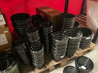 Metalen potten - afbeelding 8 van  10