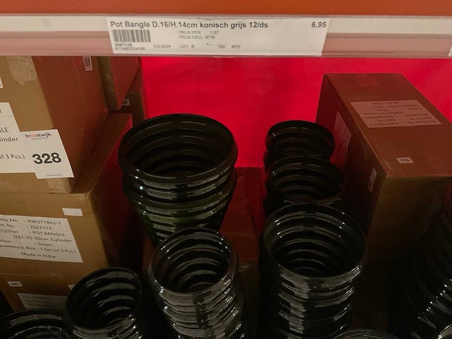 Metalen potten - afbeelding 10 van  10