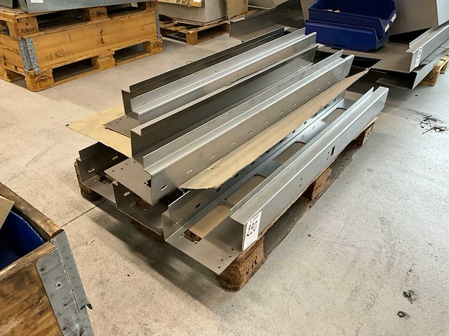 Metalen profiel (5x) - afbeelding 1 van  6